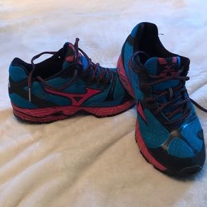 Mizuno Wave Asceno 8